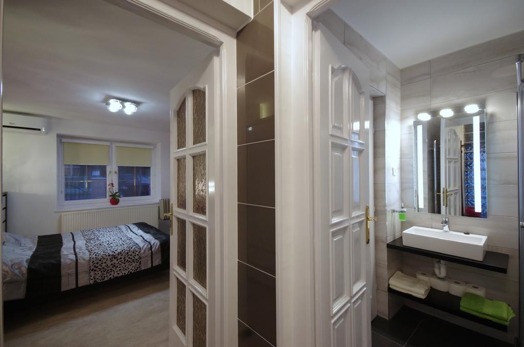 Regina Delux Apartman Gyula Εξωτερικό φωτογραφία