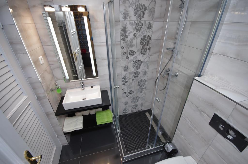 Regina Delux Apartman Gyula Εξωτερικό φωτογραφία