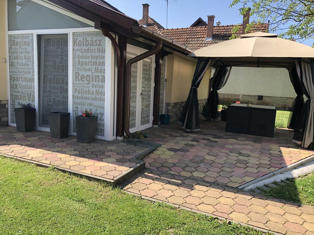 Regina Delux Apartman Gyula Εξωτερικό φωτογραφία